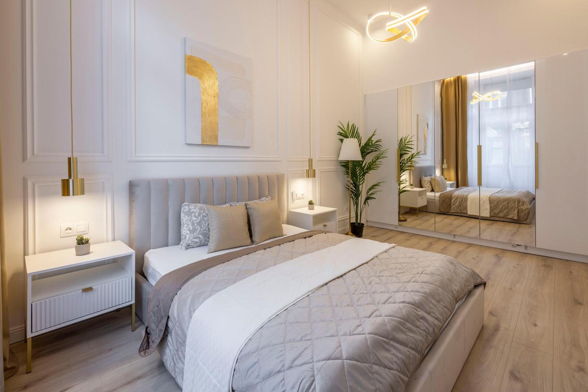 Exclusive & Prestigious Central Residence W/ Balcony Budapest Exterior foto